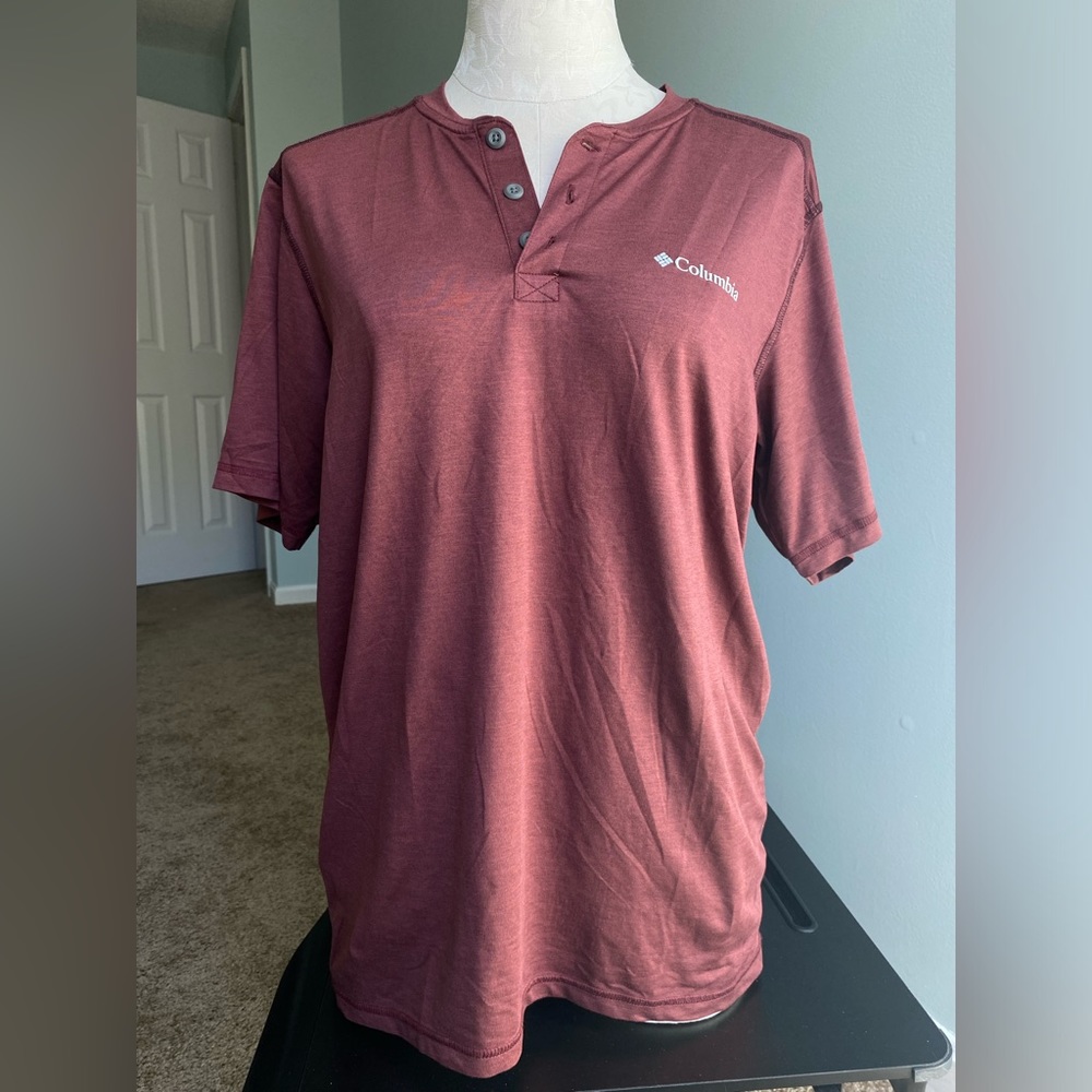 Columbia Men's S Short Sleeve T-Shirt